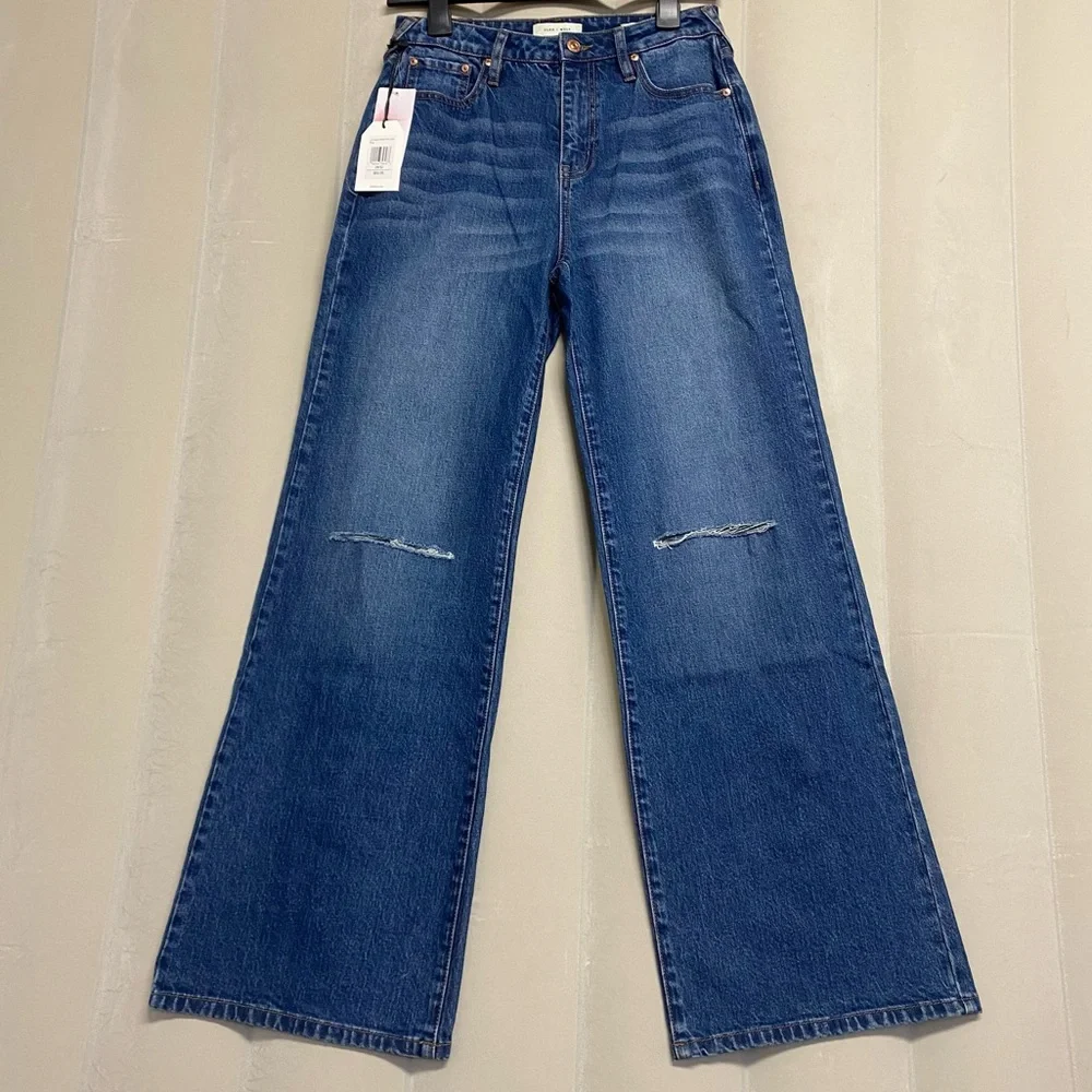 Cleo + Wolf Women’s Jeans 28x32 High Rise Loose Flare Bootcut Distressed NWT
